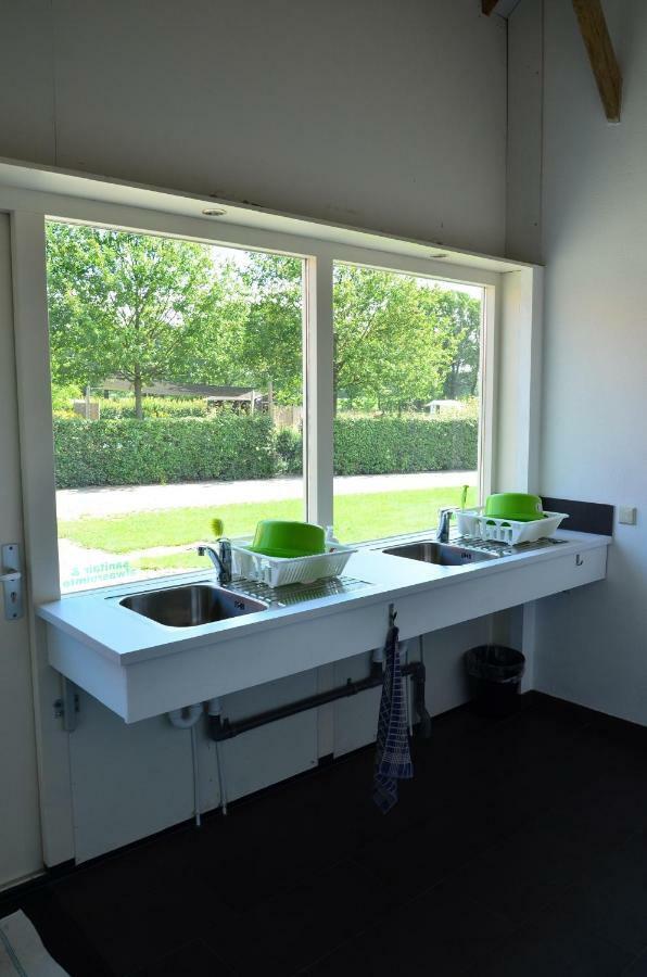 B&B Pipowagen "De Luxe" Op Wellness Camping En B&B Meddo Exterior photo